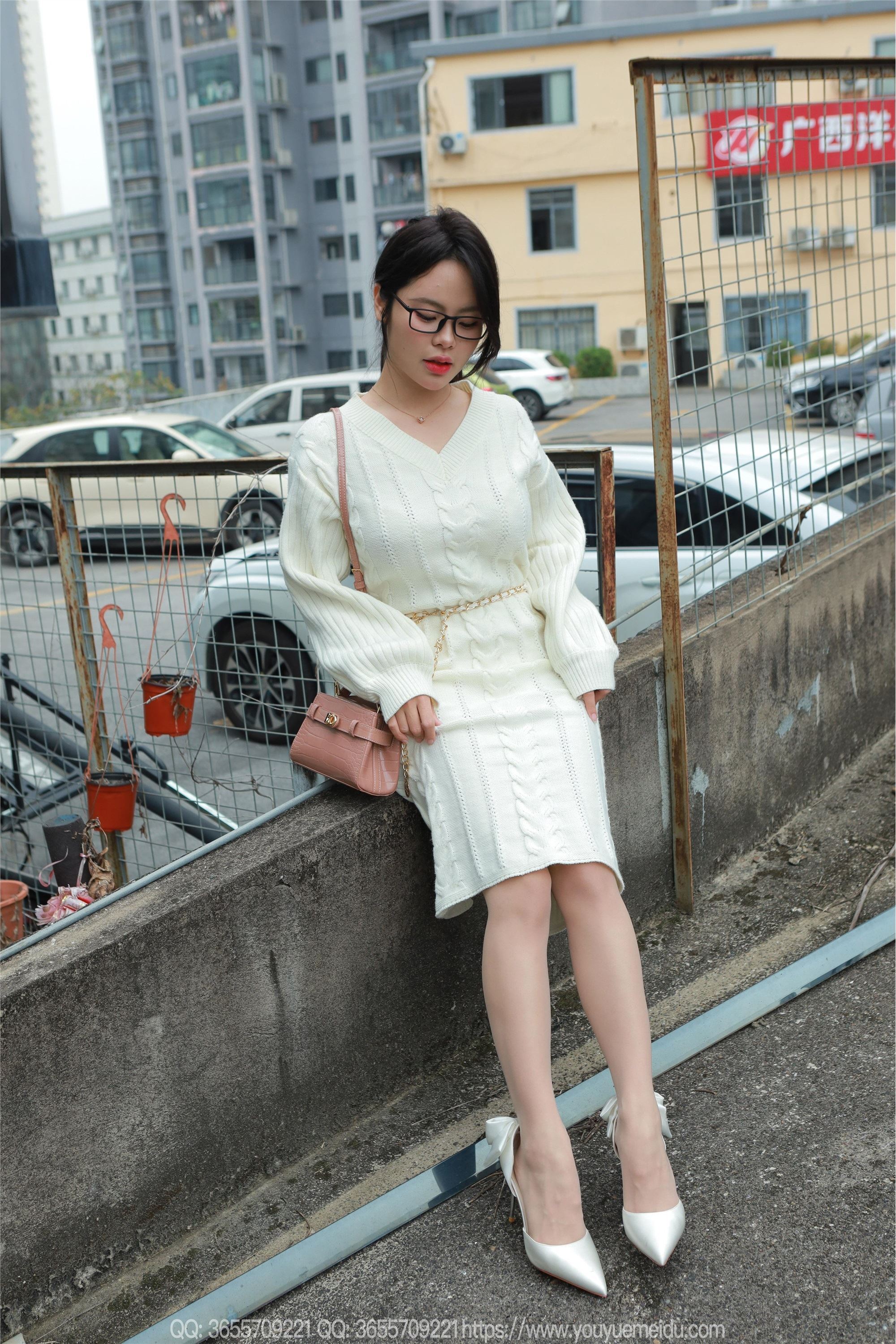 IESS异思趣向  2025.03.10 丝享家 1997 兔兔《高开衩包臀裙》